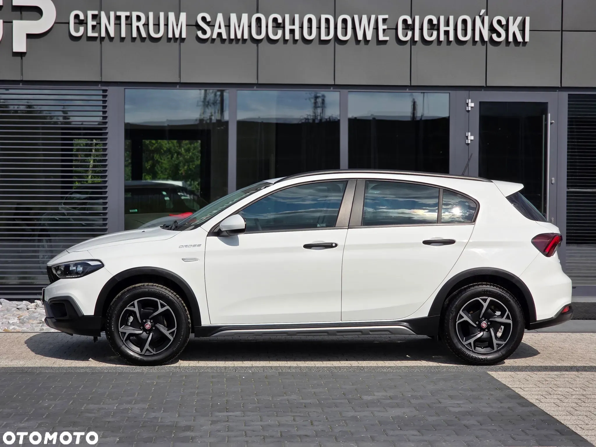 Fiat Tipo 1.5 Hybrid City Cross DCT - 12