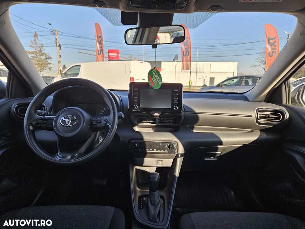 Toyota Yaris - 7