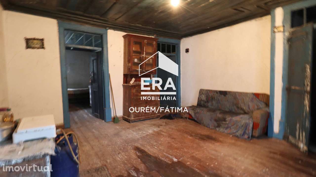 Moradia para reconstruir em Freixianda, Ourém - Grande imagem: 4/11