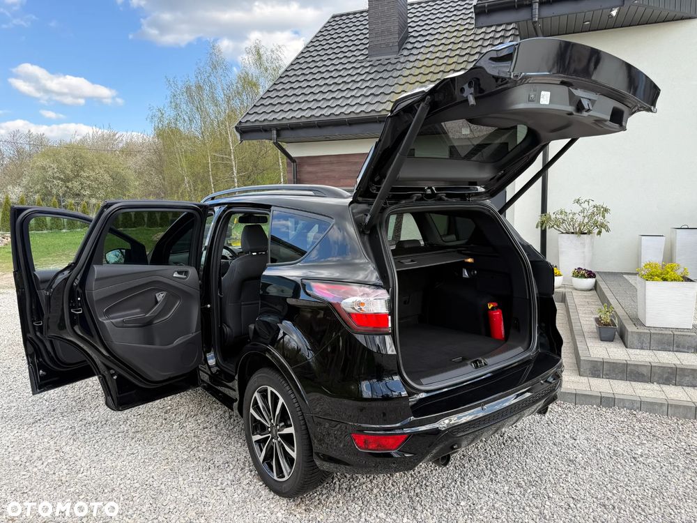 Ford Kuga 1.5 TDCi 2x4 ST-Line - 21
