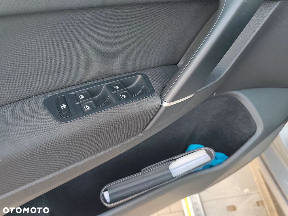Volkswagen Golf Sportsvan 1.2 TSI (BlueMotion Technology) DSG Sound - 23