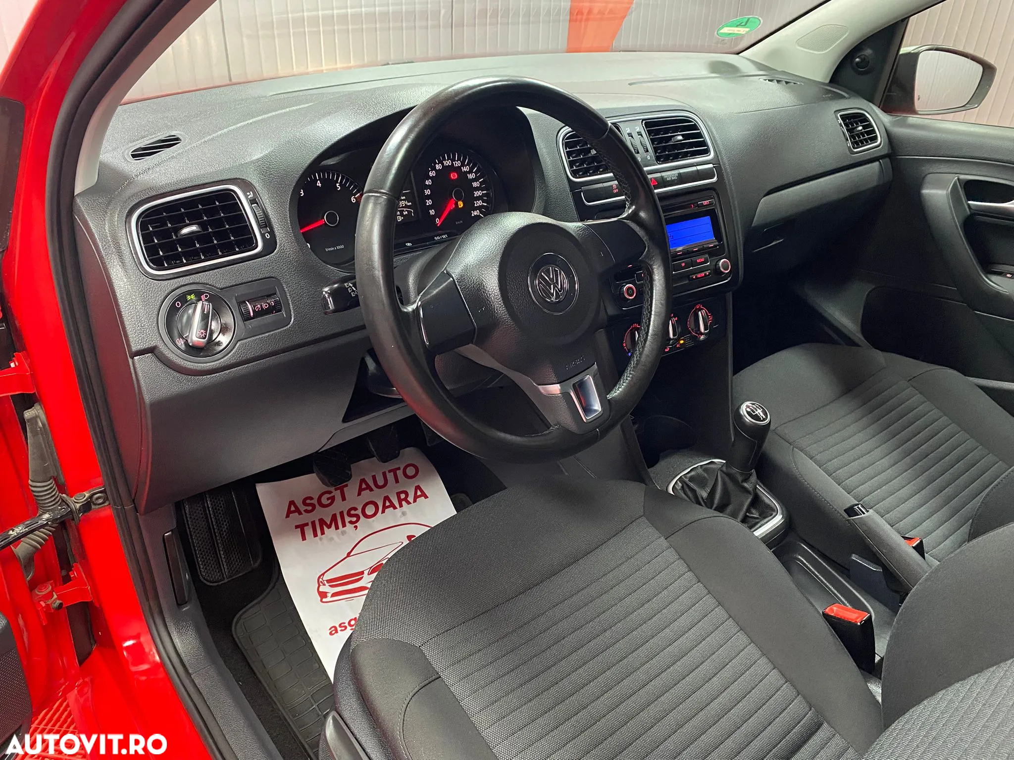Volkswagen Polo - 9