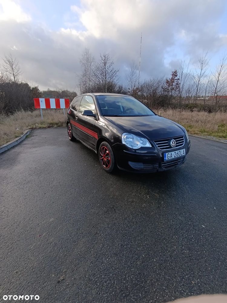 Volkswagen Polo 1.4 16V Basis - 1