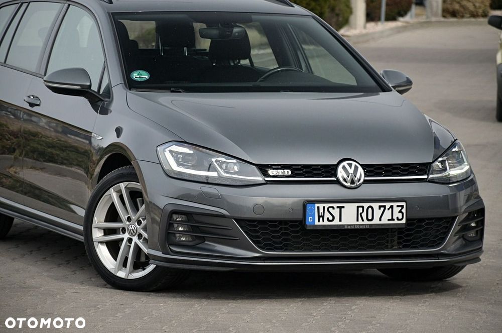 Volkswagen Golf - 3