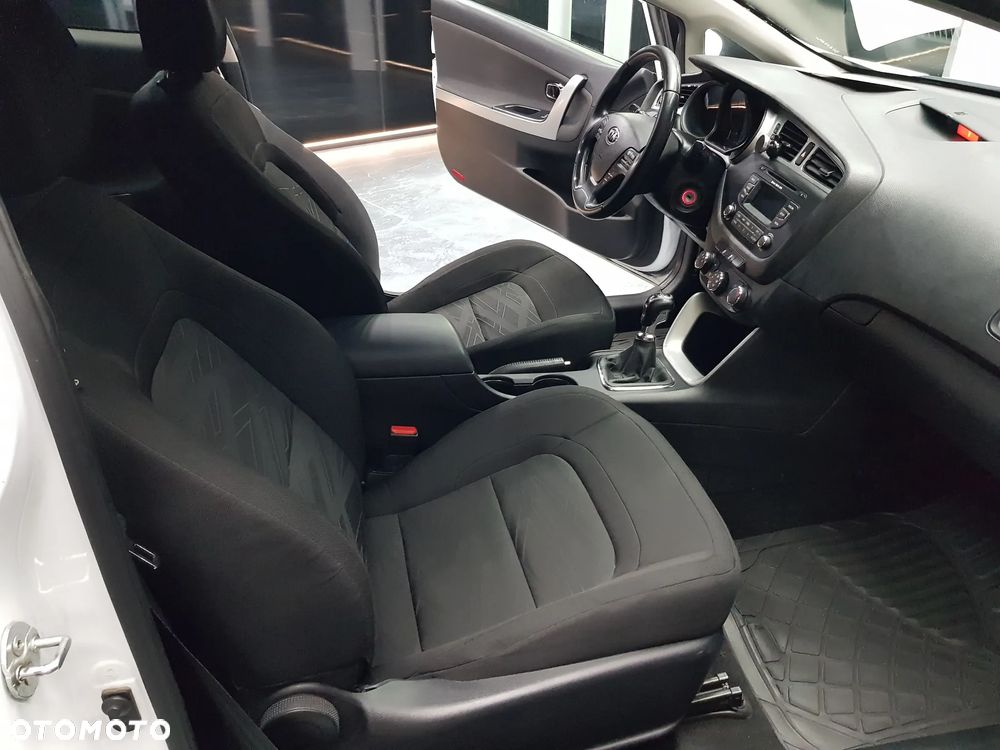 Kia ProCeed 1.4 Comfort + - 23