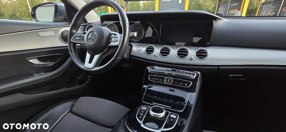 Mercedes-Benz Klasa E 200 9G-TRONIC Avantgarde - 8
