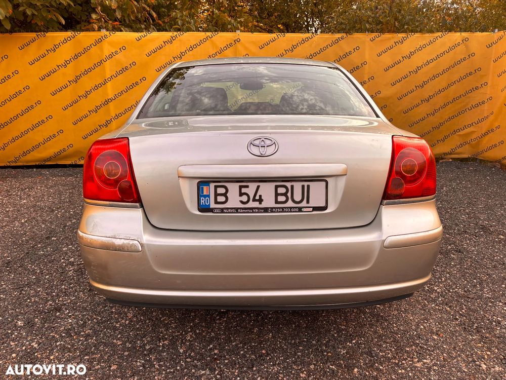 Toyota Avensis 2.2 D-4D Business - 4