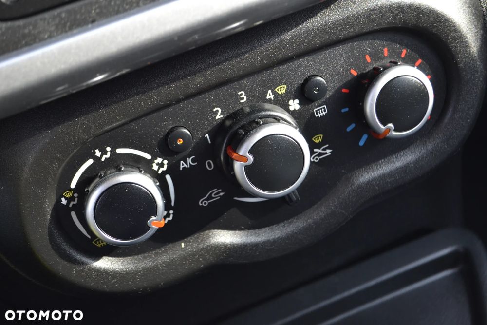 Renault Twingo SCe 70 Life EU6 - 27