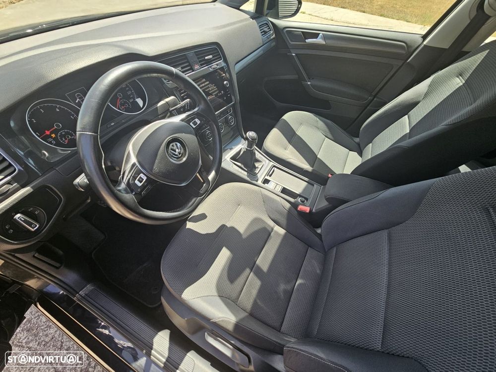 VW Golf Variant 1.6 TDi Confortline - 18