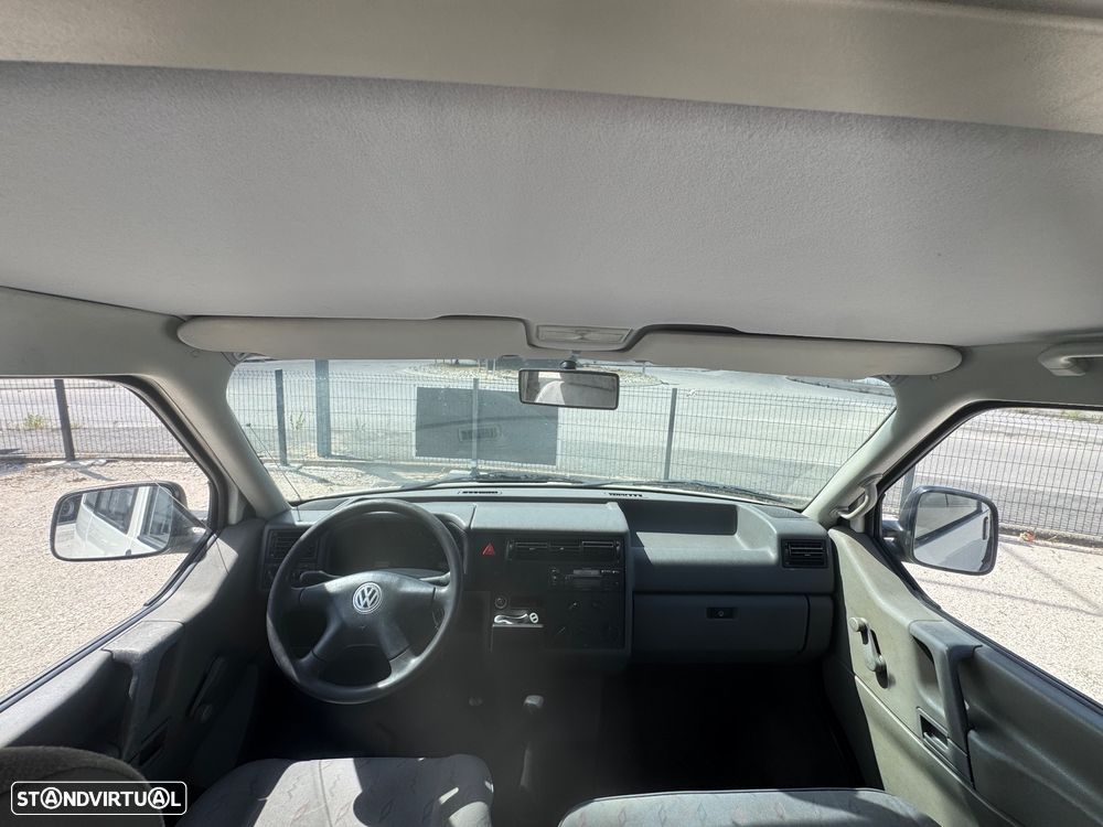 VW Transporter 2.4 D Kombi - 10