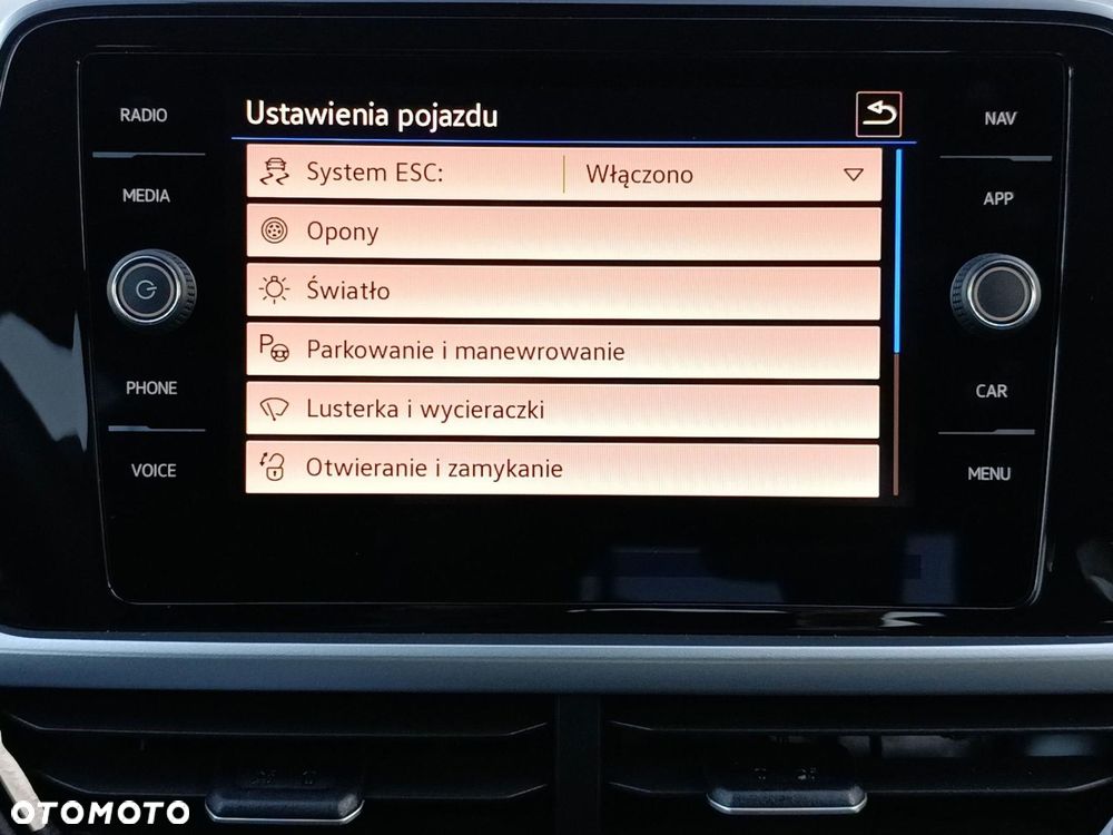 Volkswagen T-Roc - 37