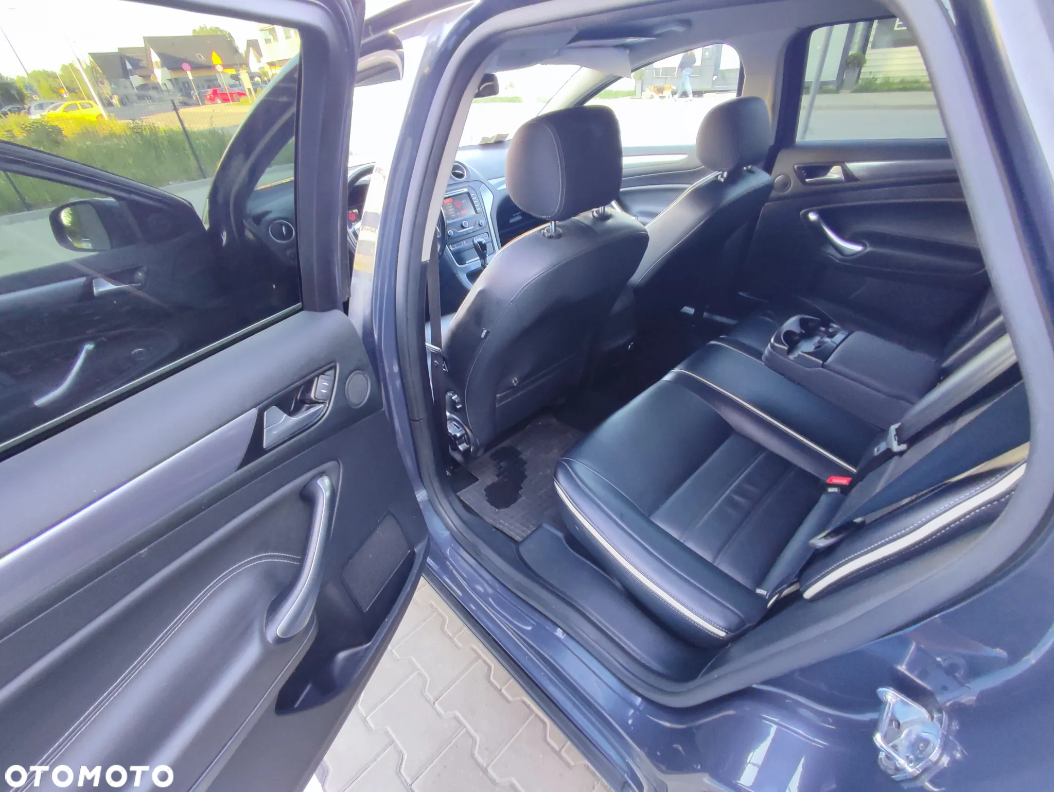 Ford Mondeo 2.0 TDCI Business Edition - 17