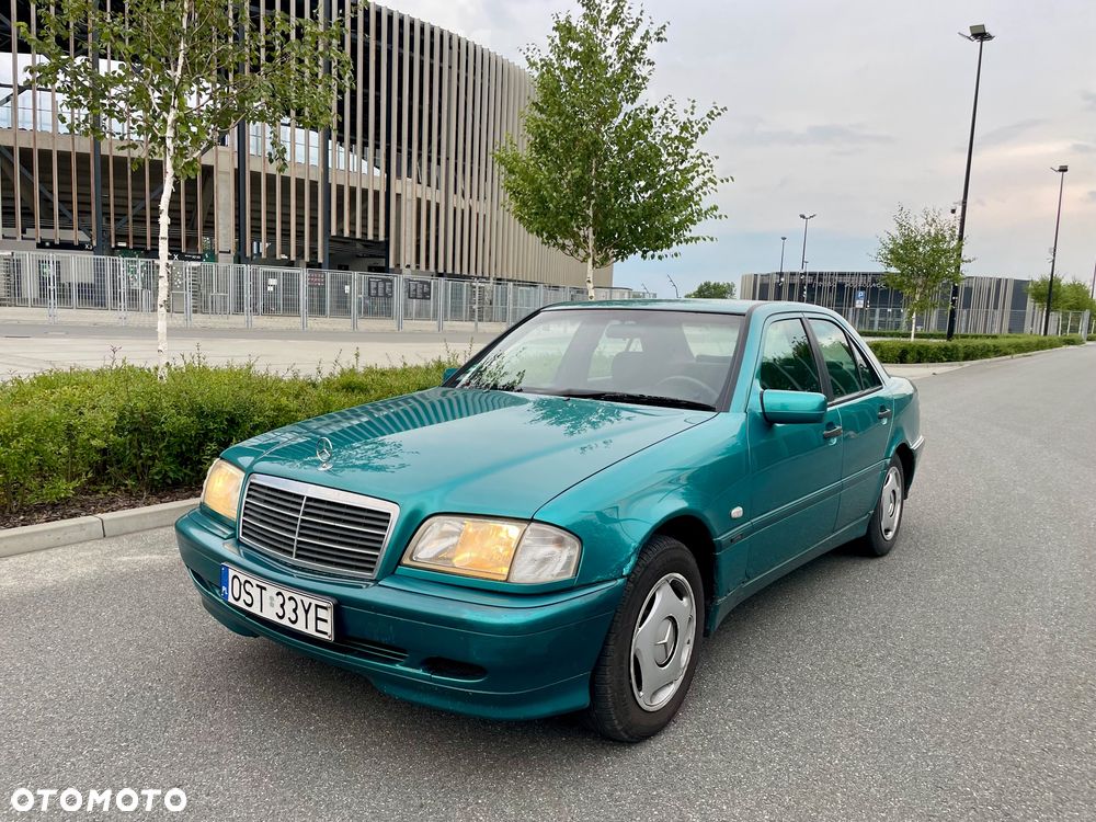 Mercedes-Benz Klasa C 220 T CDI Classic - 21