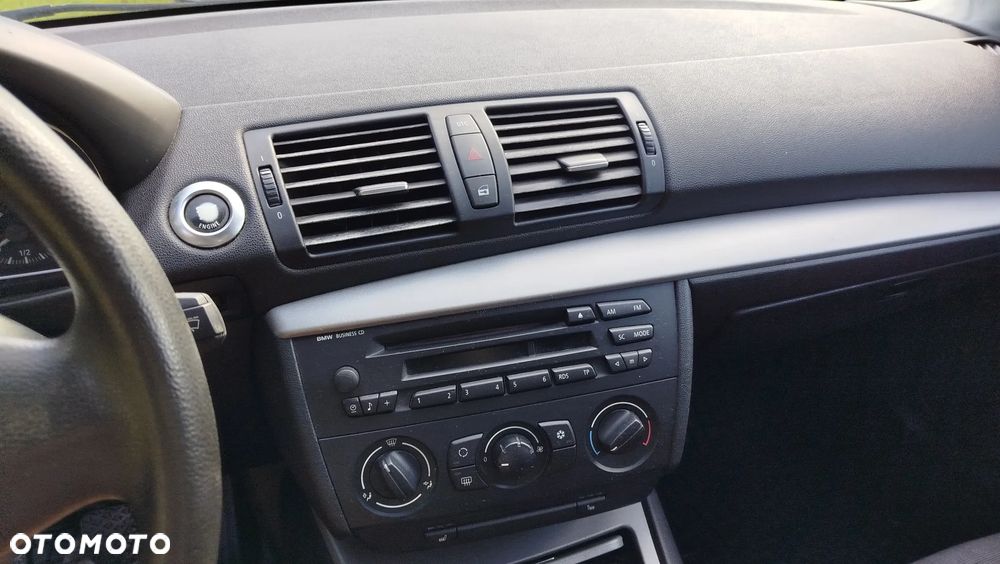 BMW Seria 1 116i - 10