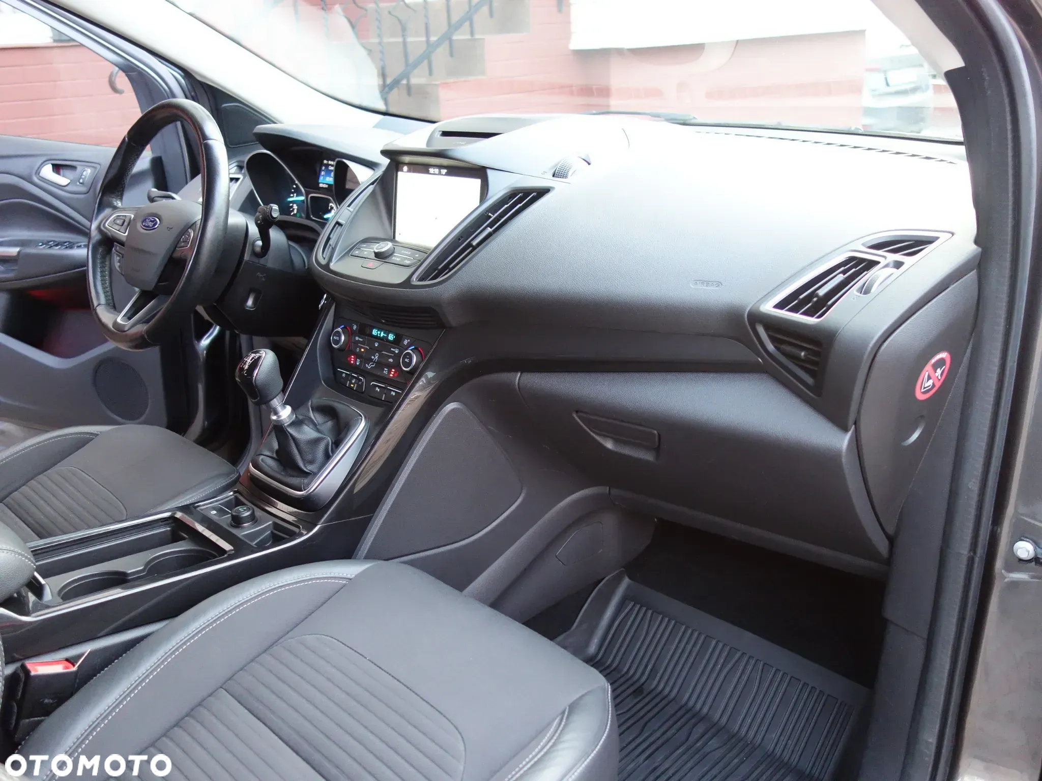 Ford Kuga 2.0 TDCi 4x4 Titanium - 19