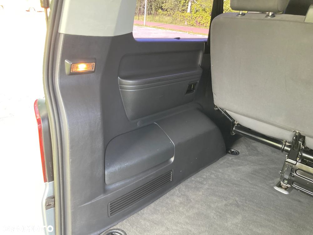 Volkswagen Caravelle L2 - 22