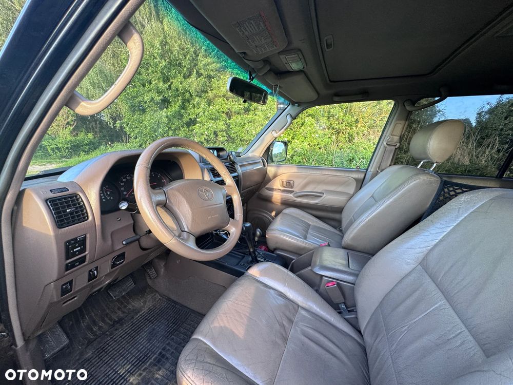 Toyota Land Cruiser - 19