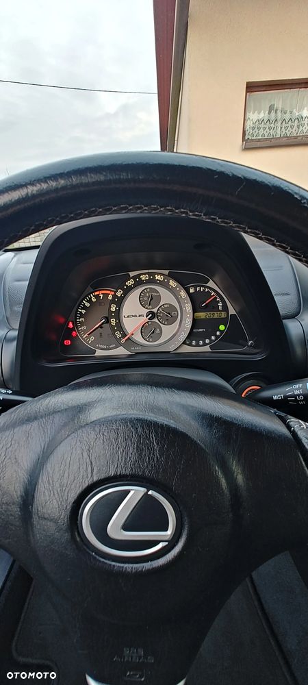 Lexus IS 200 Prestige - 20