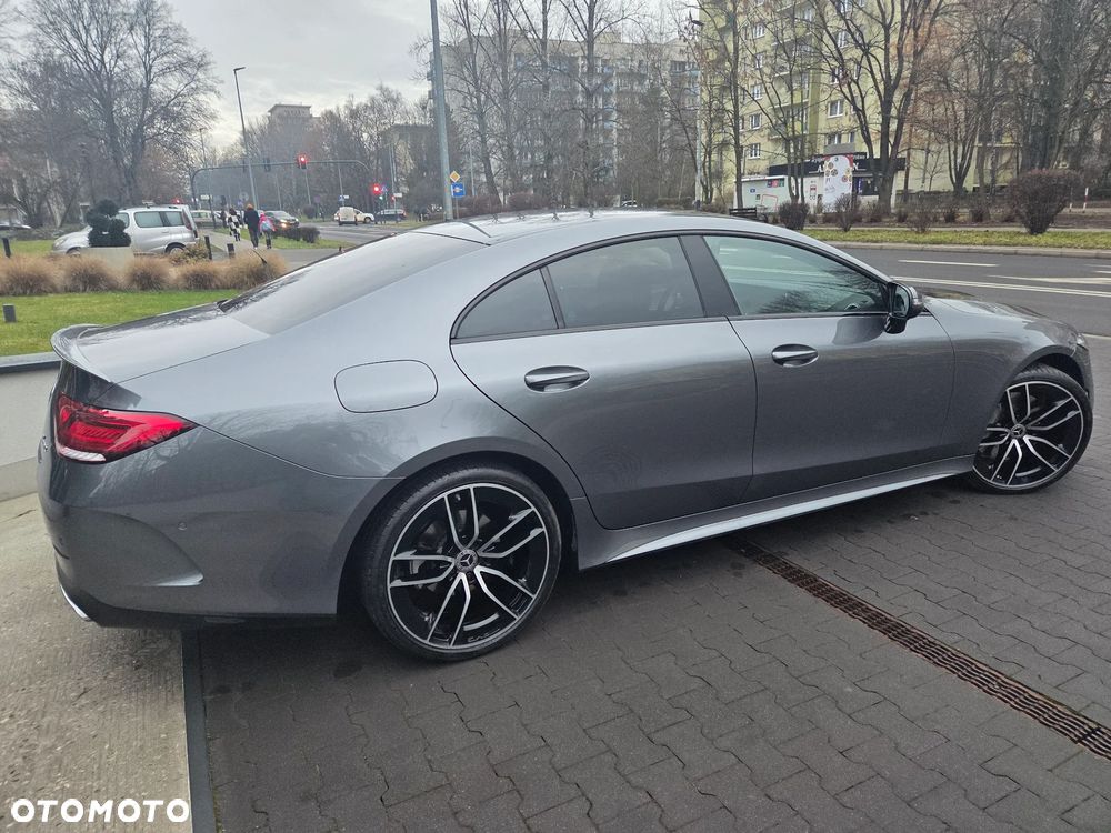 Mercedes-Benz CLS 300 d 4Matic 9G-TRONIC AMG Line - 5