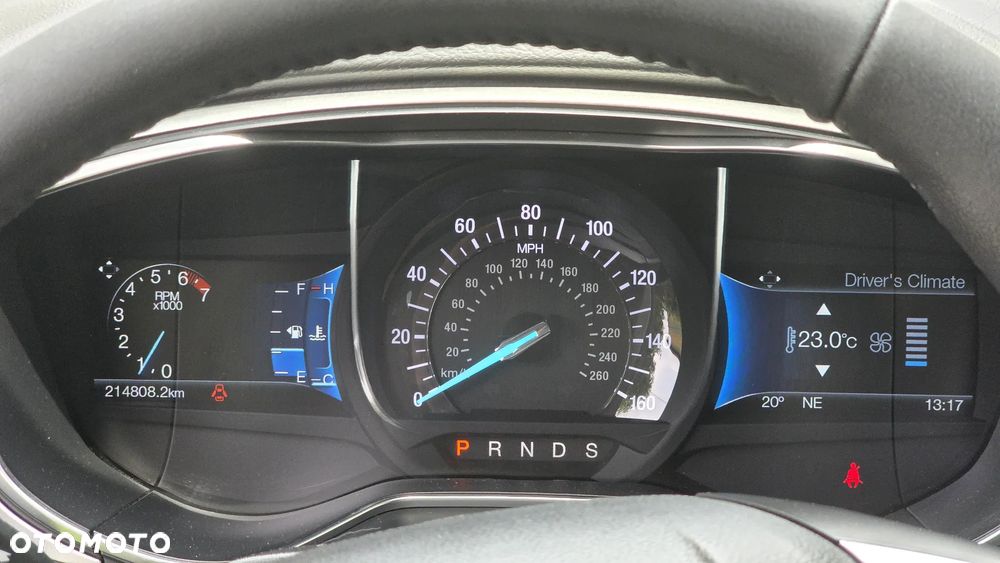 Ford Fusion - 27