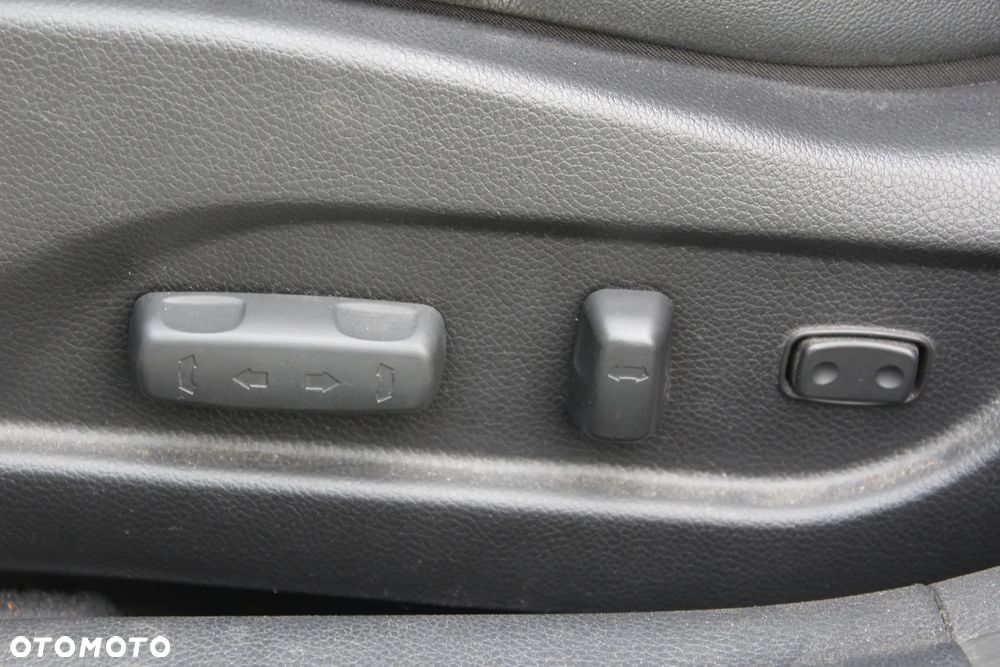 Hyundai i40 Kombi blue 1.7 CRDi DCT Premium - 13