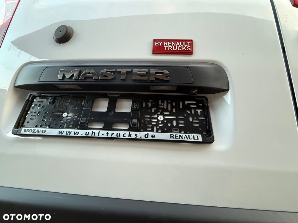 Renault Master - 25