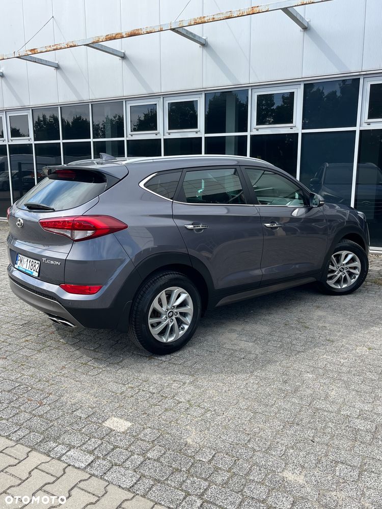 Hyundai Tucson 2.0 CRDI BlueDrive Style 2WD - 3