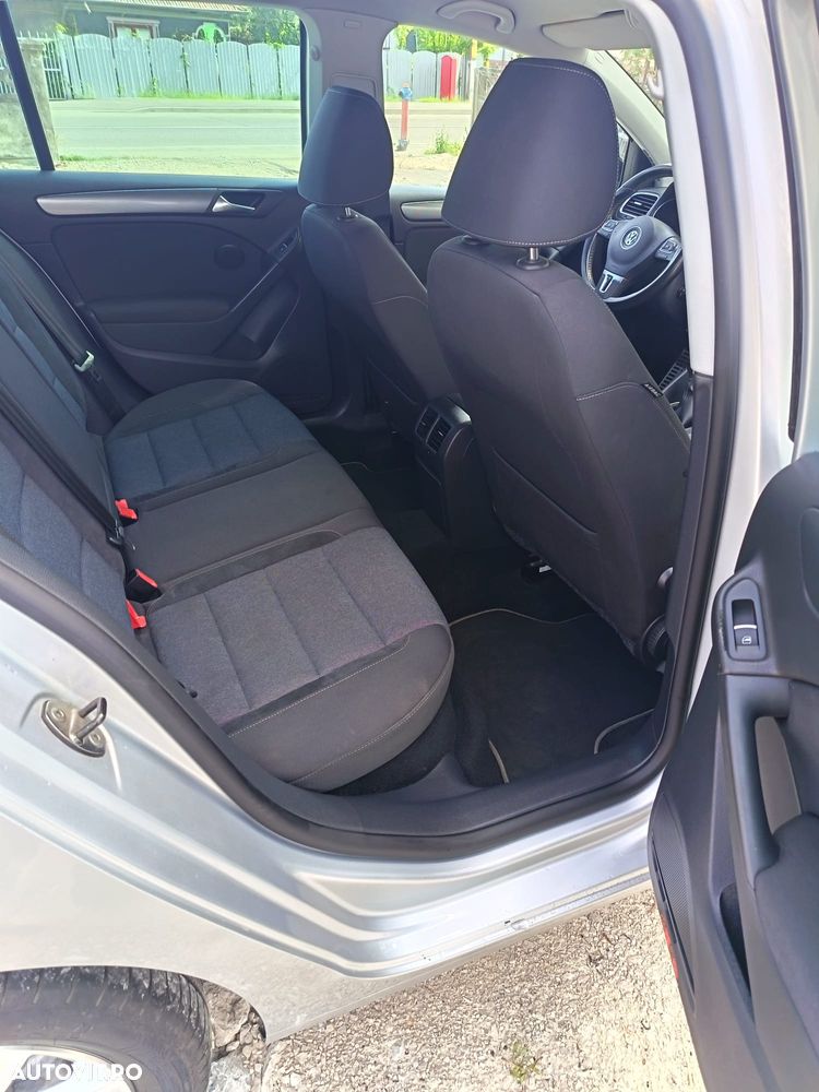 Volkswagen Golf 1.6 TDI DPF BlueMotion Technology Style - 11