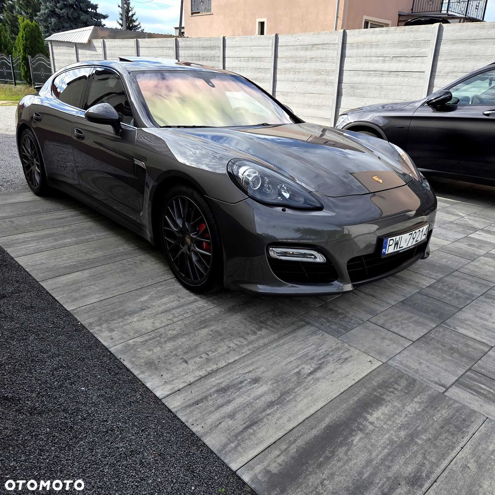 Porsche Panamera - 8
