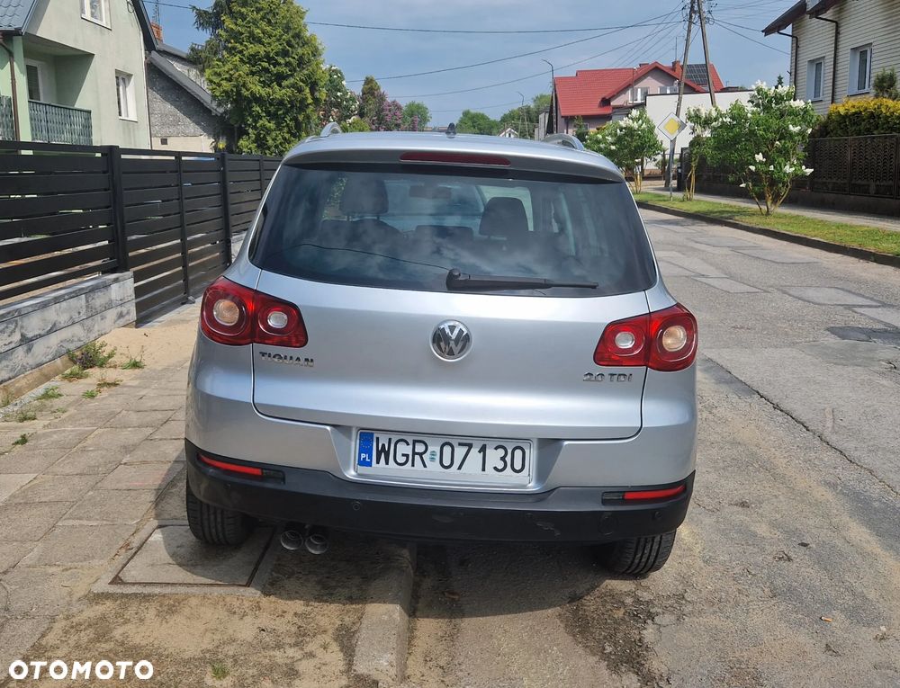 Volkswagen Tiguan - 6