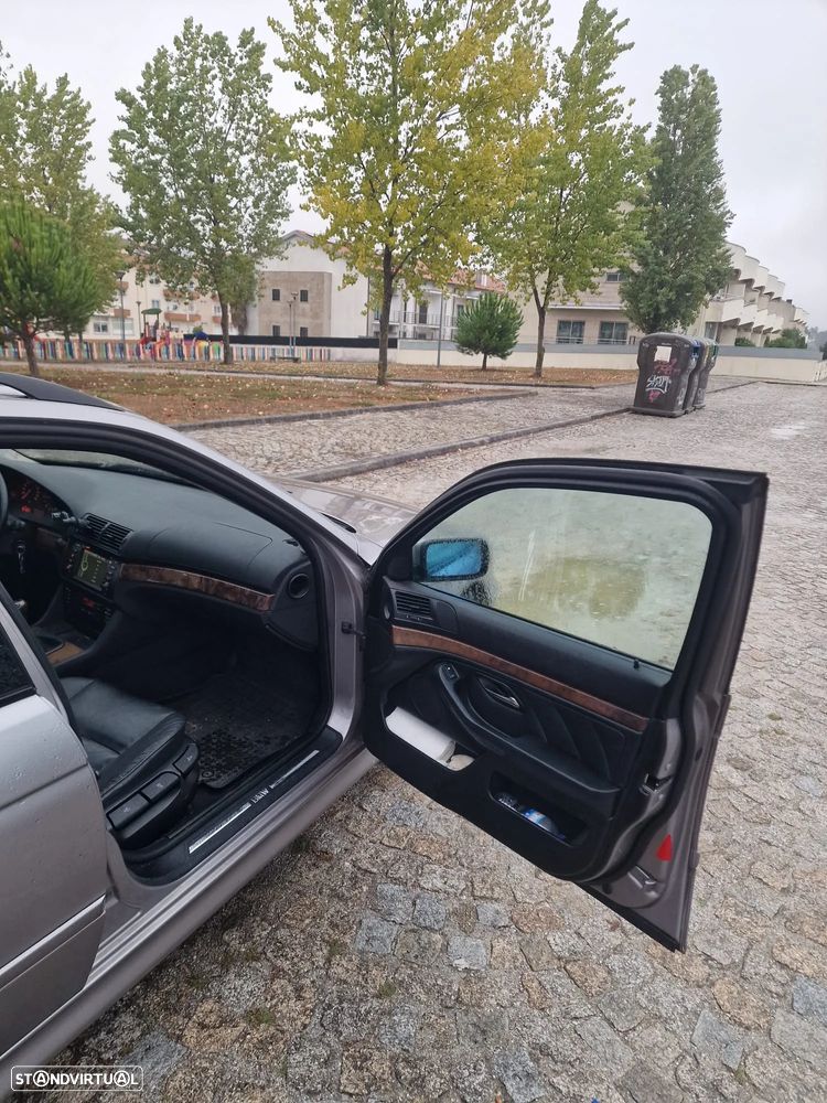BMW 520 d Touring - 11