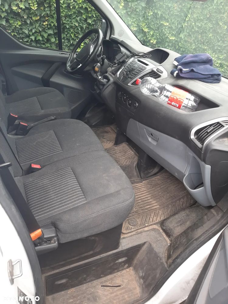 Ford Transit Custom - 8