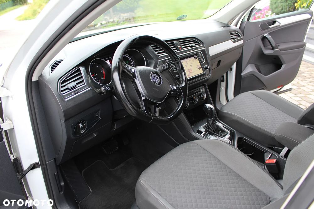 Volkswagen Tiguan 2.0 TDI SCR 4MOTION BlueMotion Technology DSG Lounge Track & Style - 24