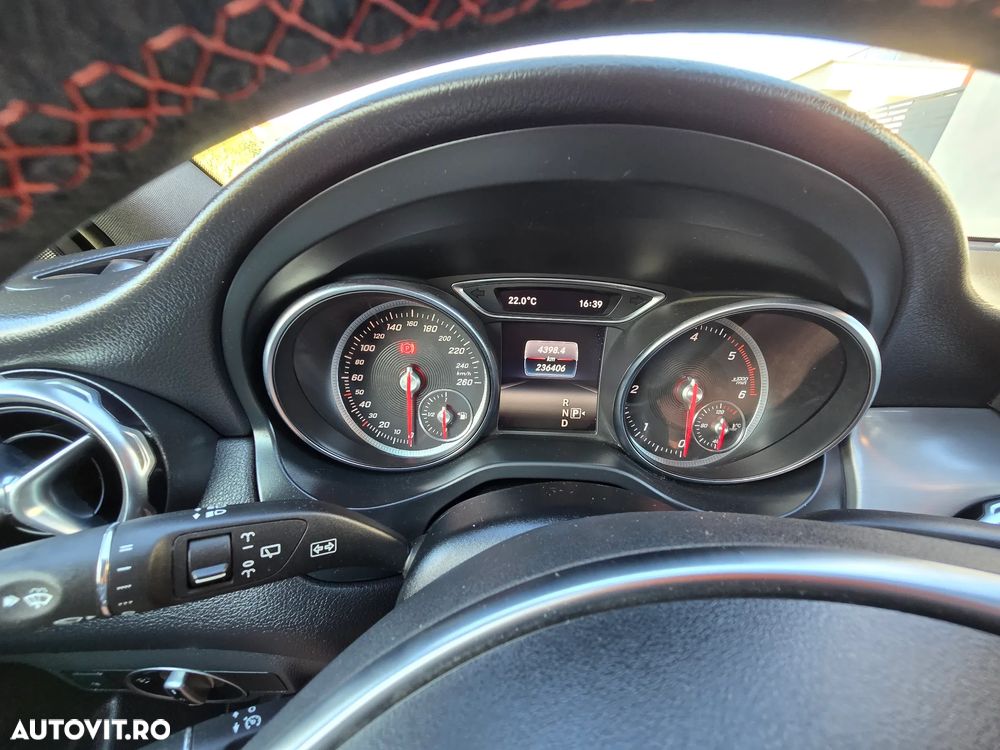 Mercedes-Benz GLA 220 d 4MATIC Aut. - 10