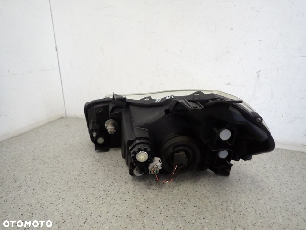 SUZUKI SX4 FIAT SEDICI 06-13 LAMPA PRZEDNIA PRAWA REFLEKTOR - 9