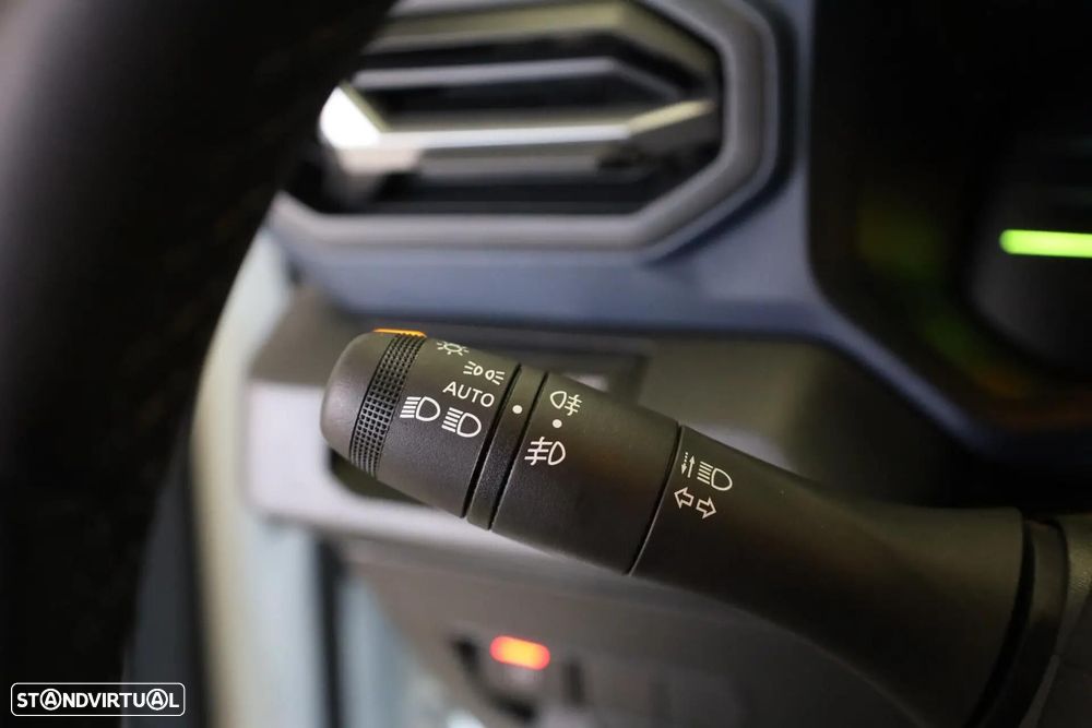 Dacia Duster 1.6 Hybrid Journey - 40