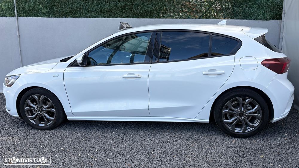 Ford Focus 1.0 EcoBoost MHEV ST-Line X Aut. - 4