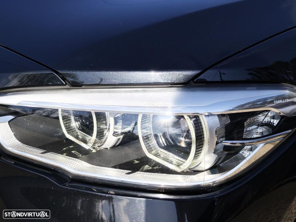 BMW 116 d Pack Desportivo M Auto - 16