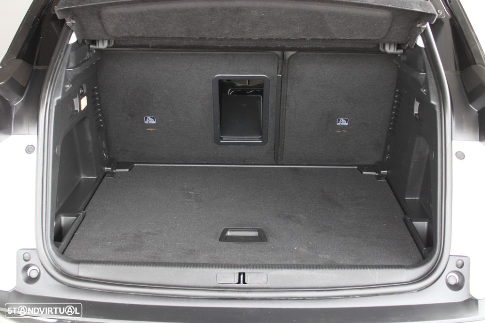 Peugeot 3008 1.5 BlueHDi Allure EAT8 - 18