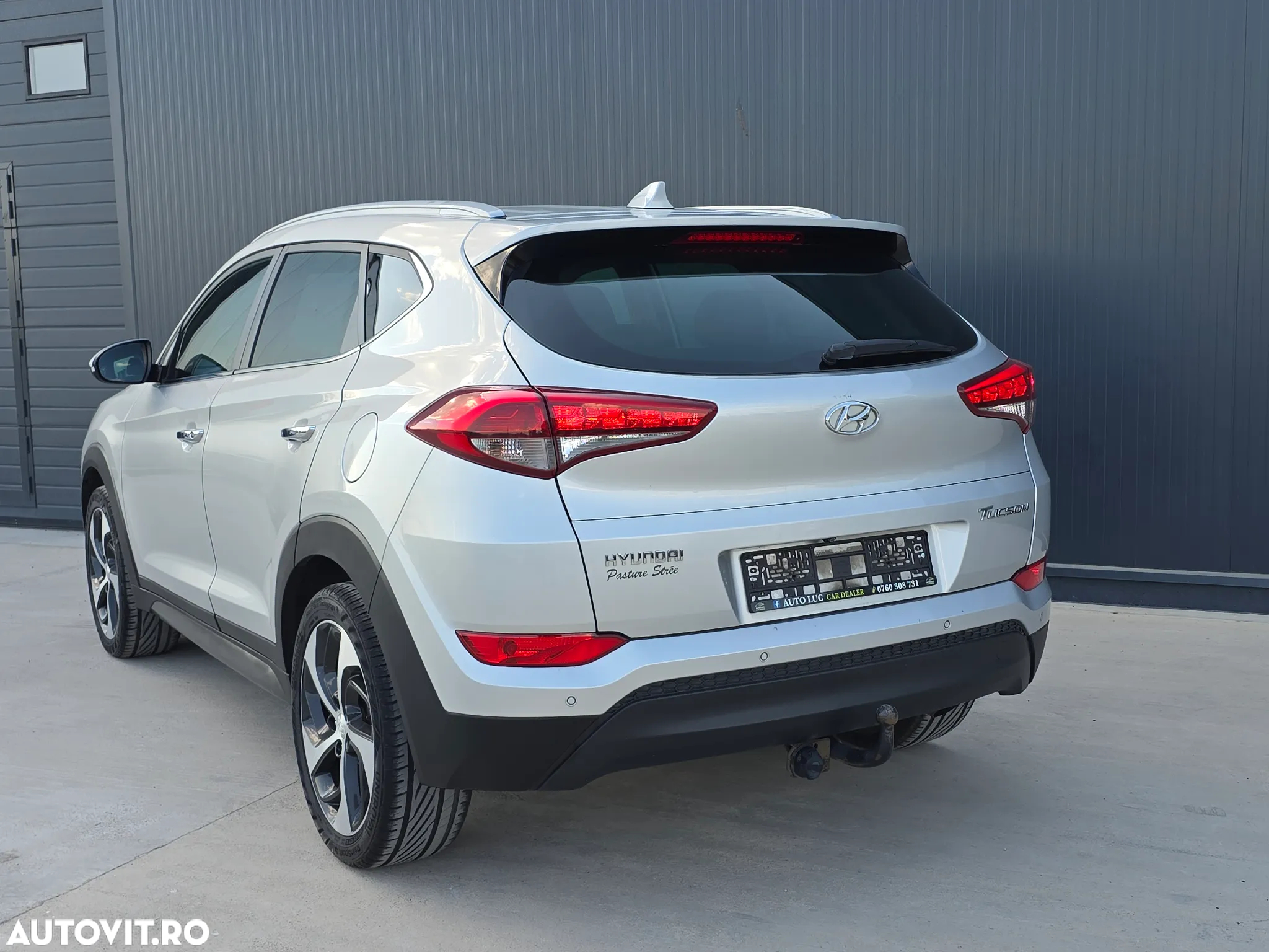 Hyundai Tucson blue 1.7 CRDi 2WD Style - 16