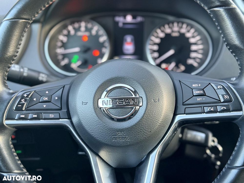 Nissan Qashqai - 11