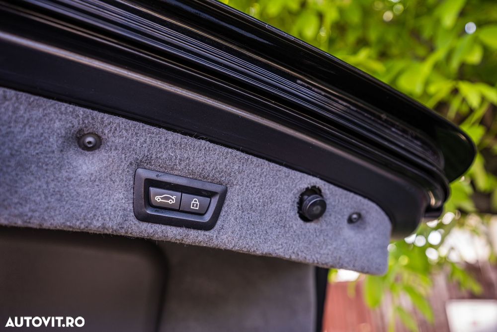 BMW Seria 7 740d Edition Exclusive - 14