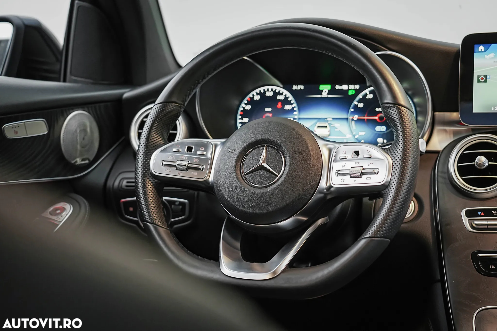 Mercedes-Benz GLC 300 de 4Matic 9G-TRONIC AMG Line Plus - 10
