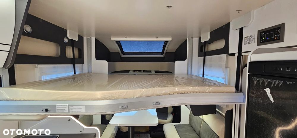 McLOUIS MC4 381 - 26