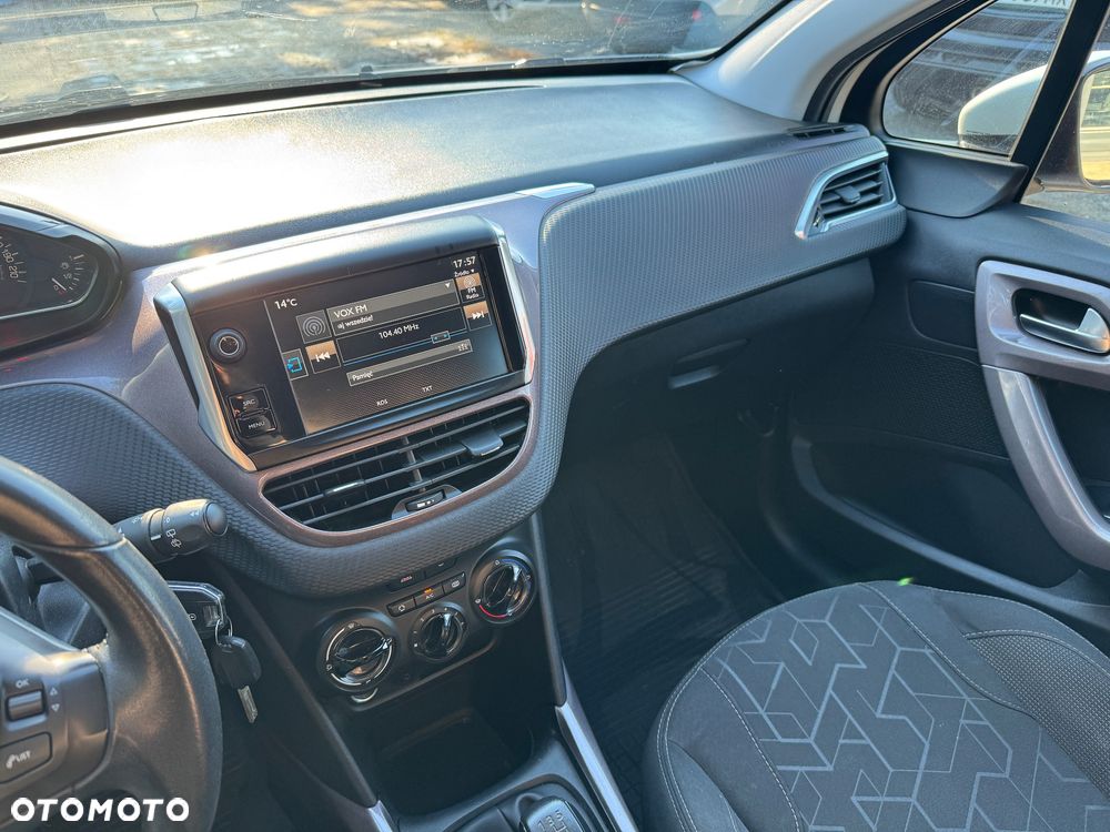 Peugeot 2008 - 14