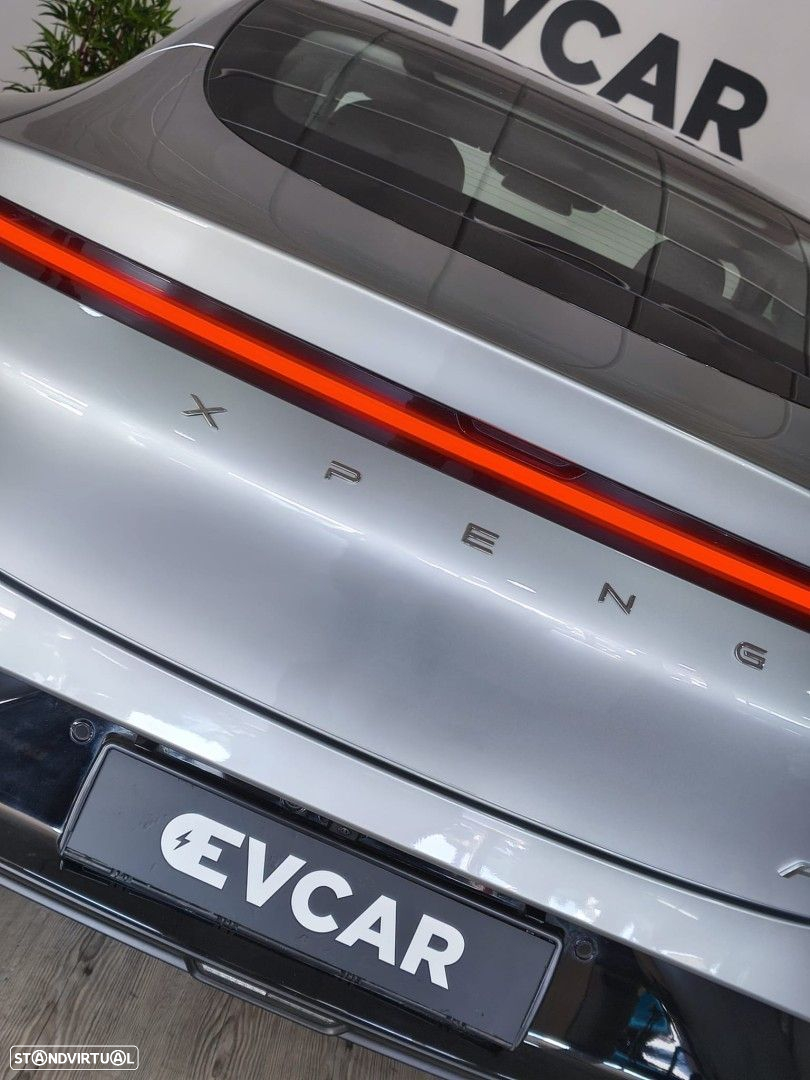 Xpeng P7i 86.2 kWh Long Range - 14