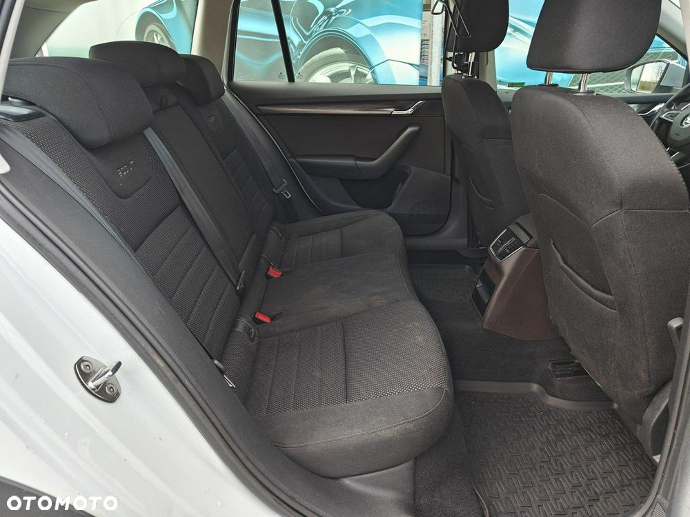 Skoda Octavia - 14