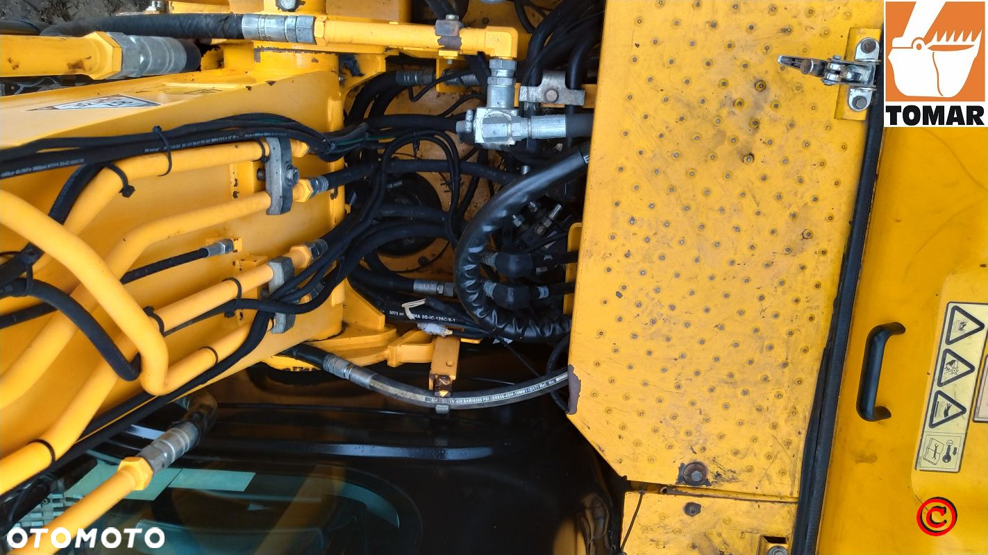 JCB JS130 LC - 21