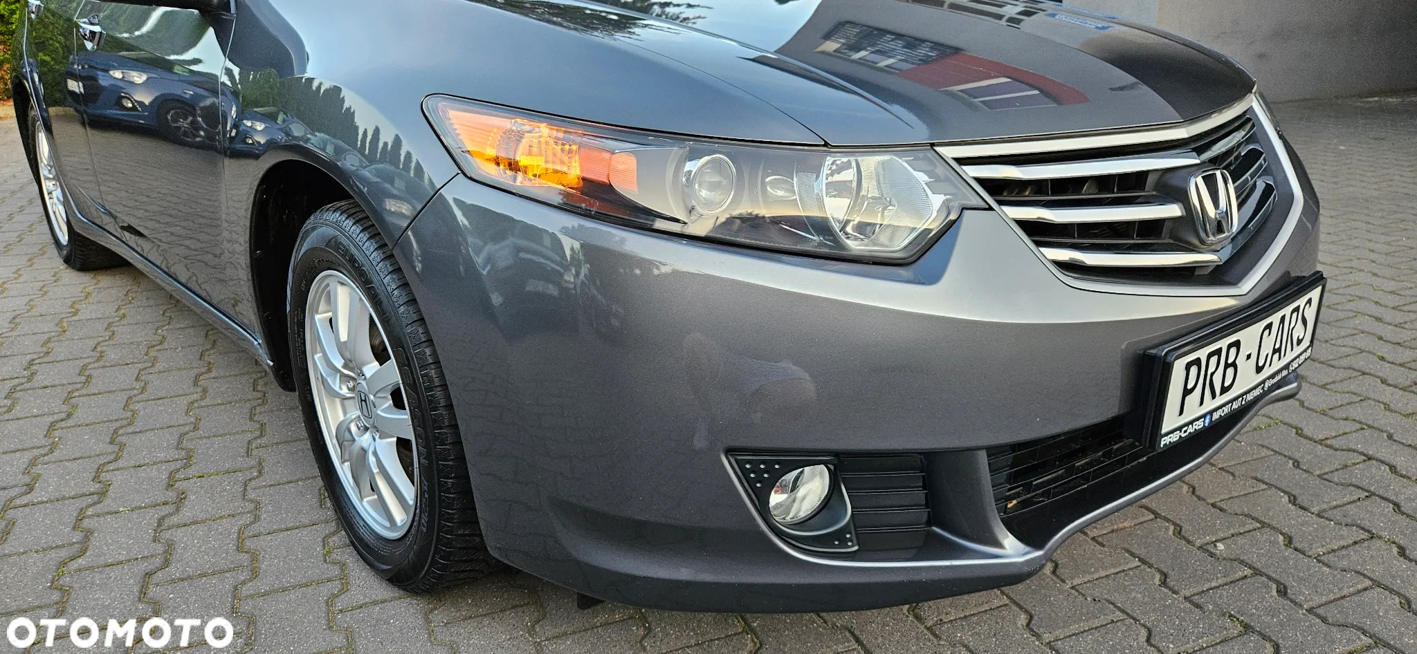Honda Accord 2.0 Elegance 50 Jahre Edition - 15