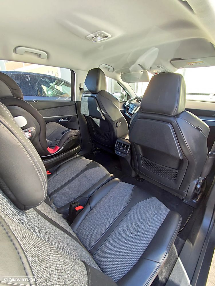 Peugeot 5008 - 5